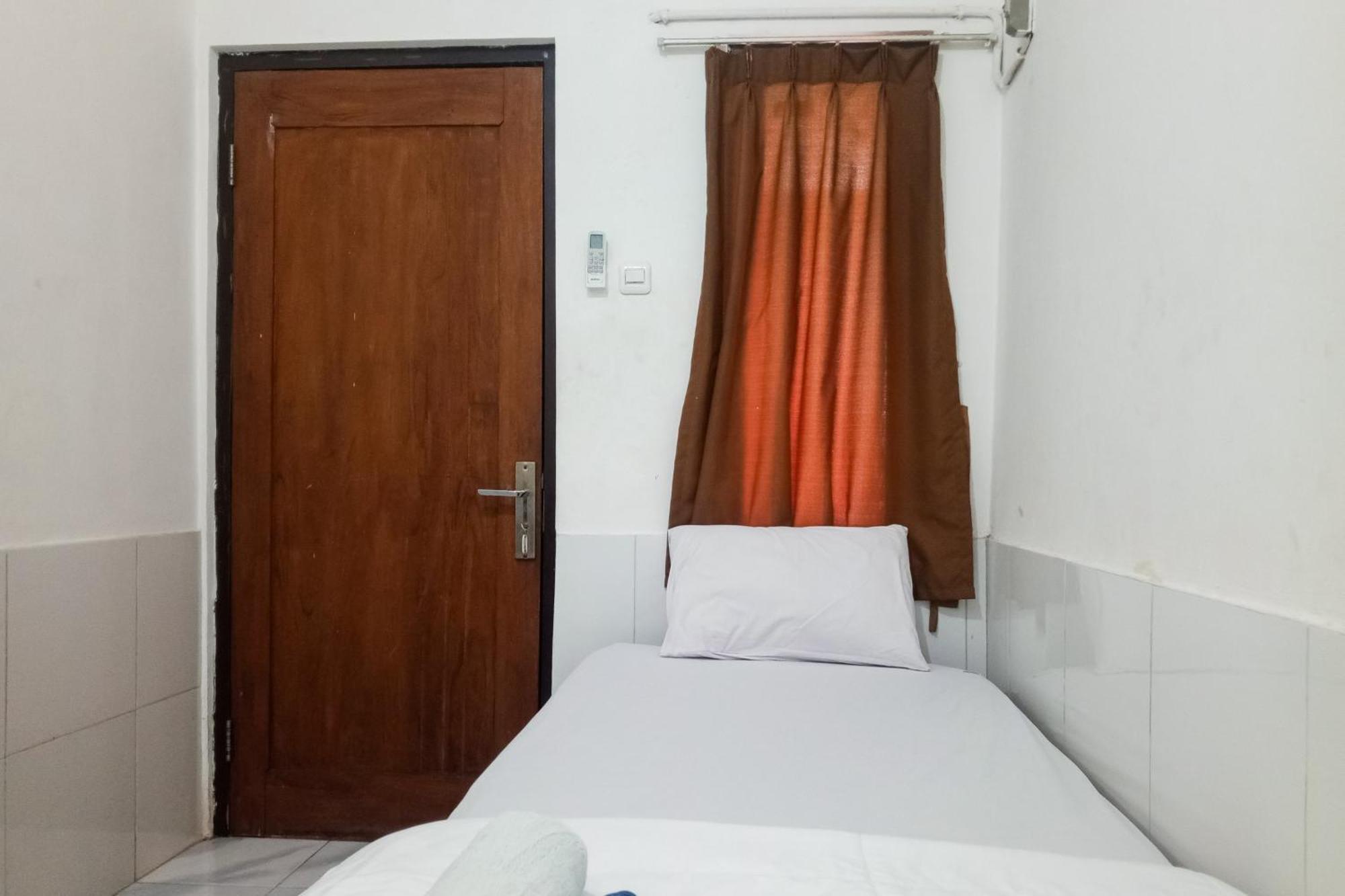 מלון Malibu Syariah Bogor Redpartner מראה חיצוני תמונה